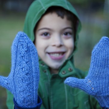 Knitting:  Mittens!